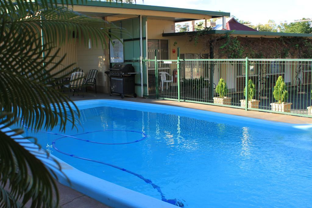 The Outback Motel 3*