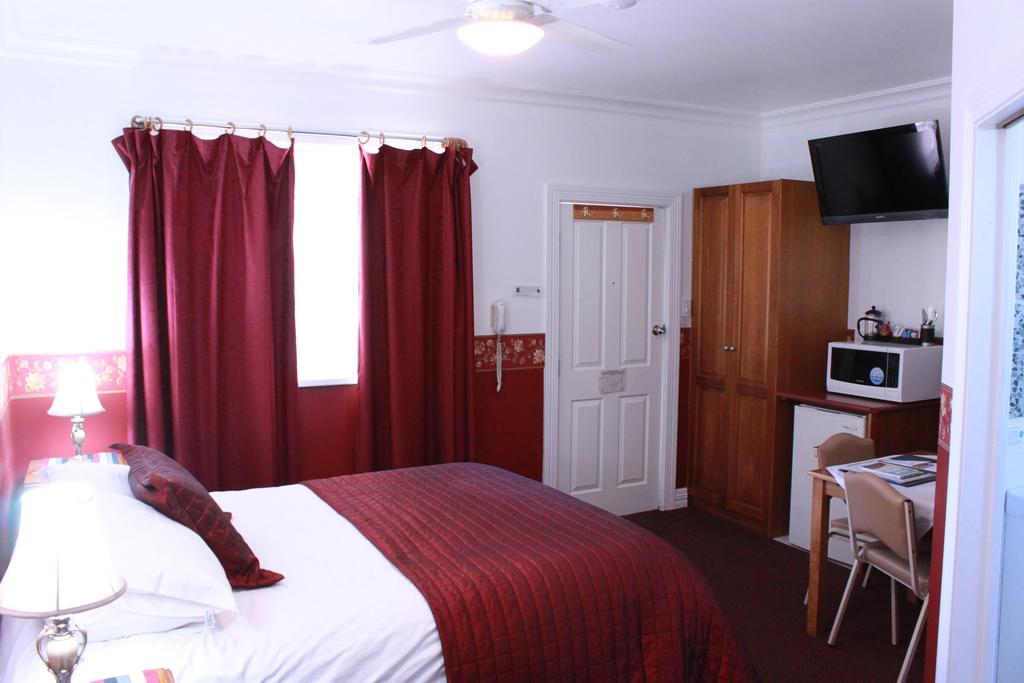 The Outback Motel